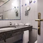 Regina Adelaide & 4* Garda (Verona)
