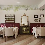 Regina Adelaide & Hotel