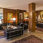 Ξενοδοχείο Regina Adelaide & 4*