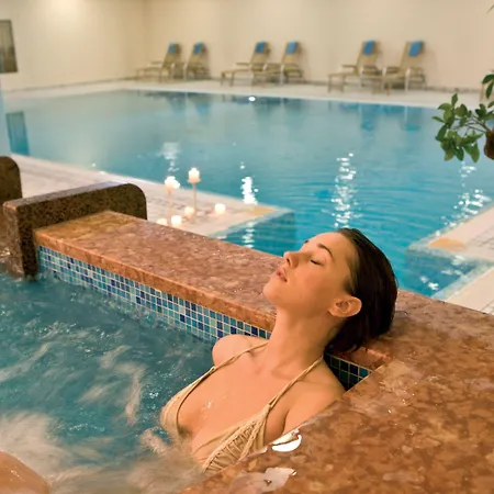 Regina Adelaide & Hotel 4*