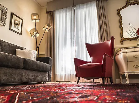 Hotel Regina Adelaide & 4*