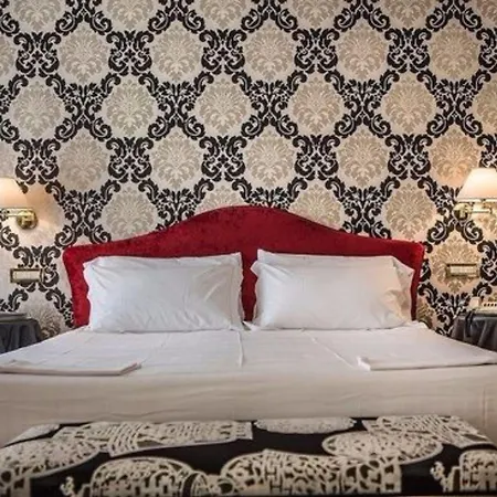 Regina Adelaide & 4* Garda (Verona)