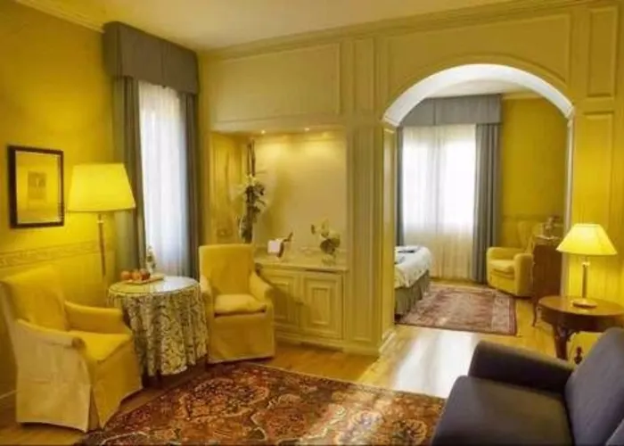 Otel Regina Adelaide &