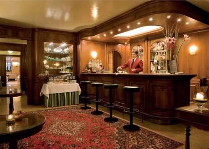 Hotel Regina Adelaide &