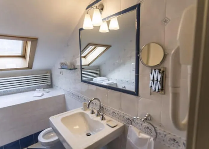 Regina Adelaide & 4* Garda (Verona)