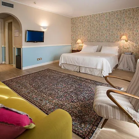 Hotel Regina Adelaide &