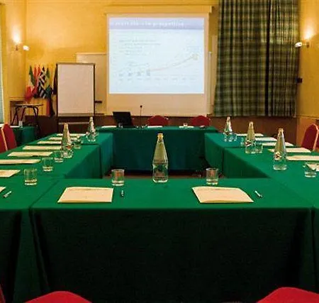 Regina Adelaide & 4* Garda (Verona)