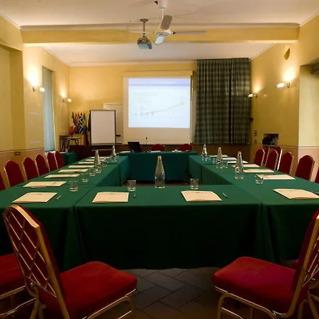 Regina Adelaide & Hotel 4*