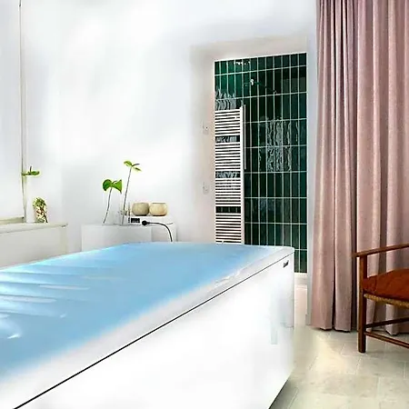 Regina Adelaide & 4* Garda (Verona)