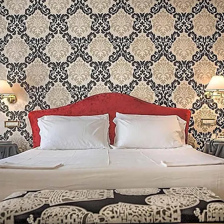 Regina Adelaide & 4* Garda (Verona)