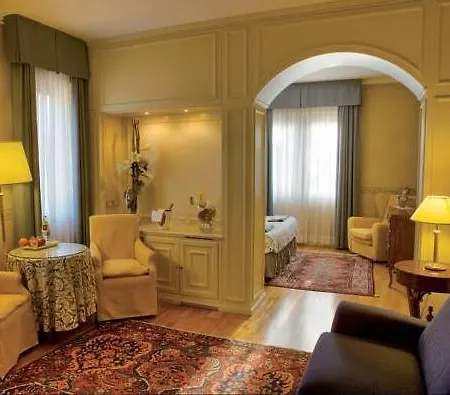 Regina Adelaide Hotel&spa Hotell 4*