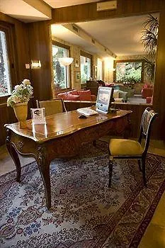 Hotell Regina Adelaide Hotel&spa 4*
