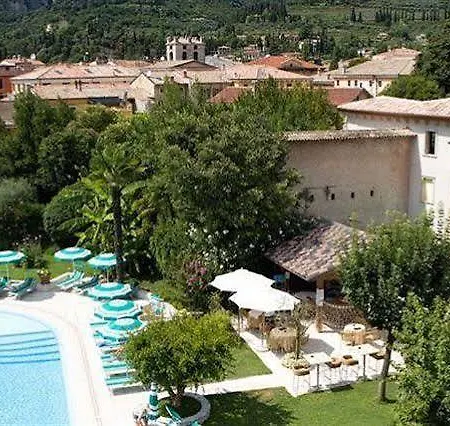 Hotel Regina Adelaide & 4*