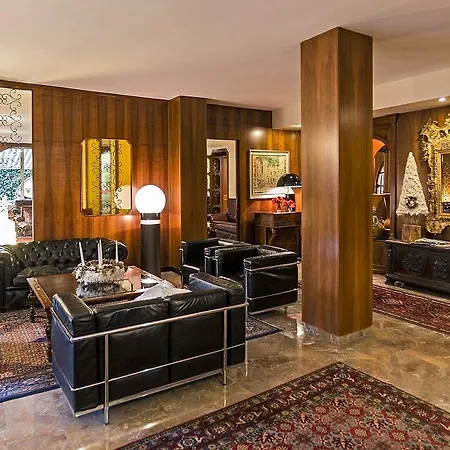 Hotel Regina Adelaide & 4*