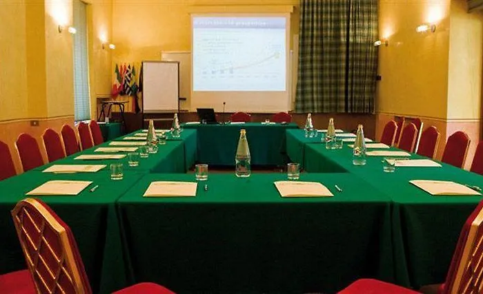 Regina Adelaide & 4* Garda (Verona)
