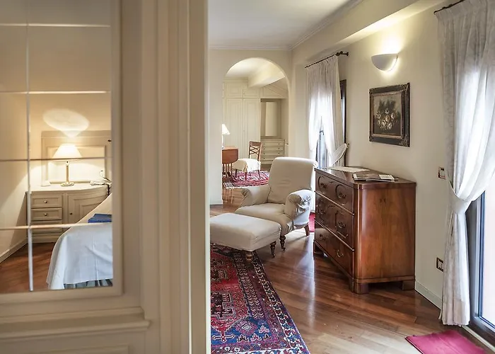 Szálloda Regina Adelaide & 4*