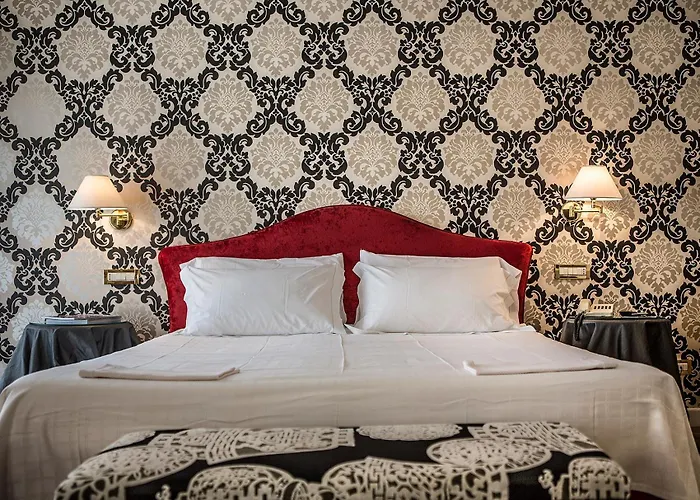 Regina Adelaide & 4* Garda (Verona)