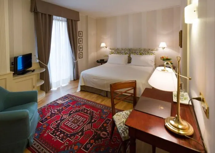 Regina Adelaide & 4* Garda (Verona)